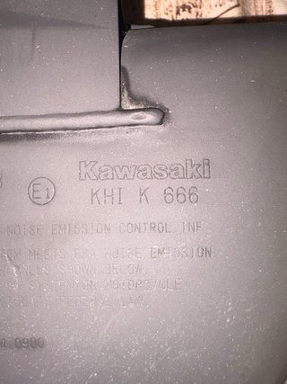 Escape Kawasaki Z900 Original