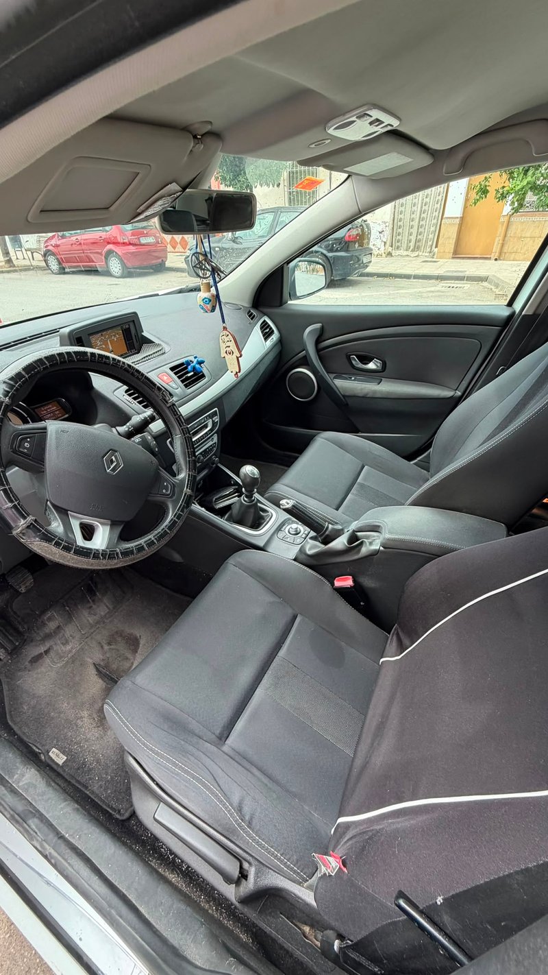 Renault Megane 2011 - foto 1