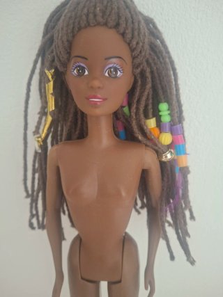 Barbie Sindy con capelli intrecciati