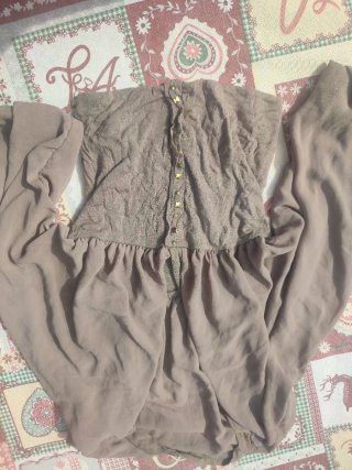 Lote 2 Camisetas: Negra y Marrón