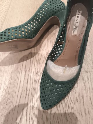 Zapatos Zara Talla 37 Piel Verde