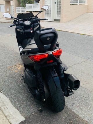 Yamaha XMAX 400 Maxi Scooter