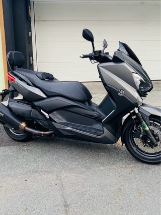 Yamaha XMAX 400 Maxi Scooter