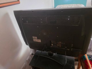 Televisor LG 32LD320