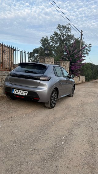 Peugeot 208 2024