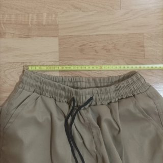 Pantalón cargo oversize beige