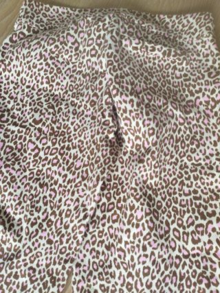 Pantalón estampado animal print