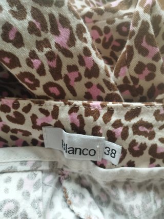 Pantalón estampado animal print