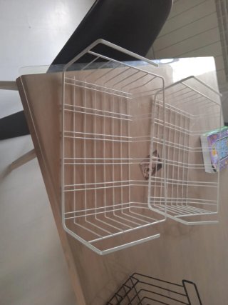 Scaffali metallici neri e bianchi, 4 unità