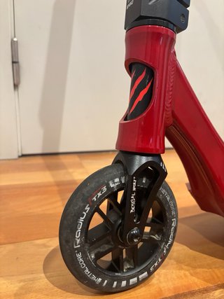 Patinete Bestial Wolf Rojo R12 Tiger L.E.