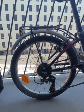 Bicicleta plegable con portaequipajes