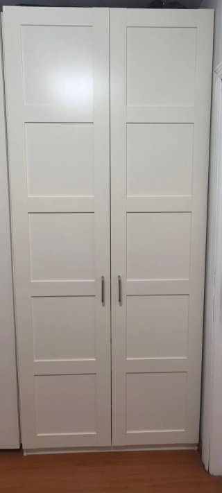 Puertas de armario blancas de Ikea 50×229cm