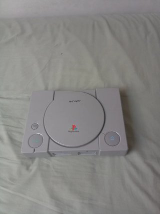 PlayStation 1 con mando INCLUIDO
