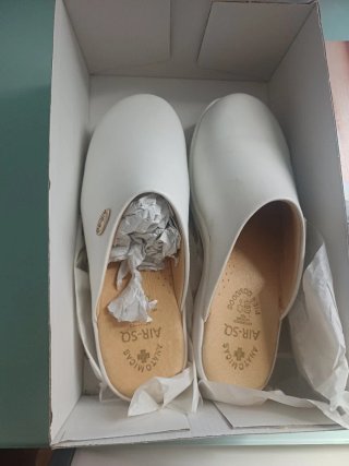 Zapatos de enfermería blancos Anatomicas nuevos