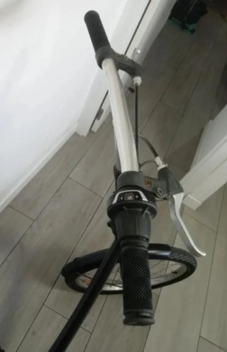 Bicicleta plegable(aluminio) 20 ". 6 marchas .