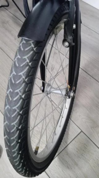 Bicicleta plegable(aluminio) 20 ". 6 marchas .