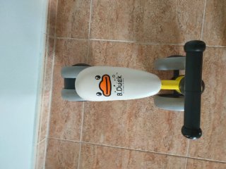 Triciclo B. Duck Amarillo Ruedas Goma