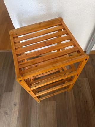 Estantería de madera