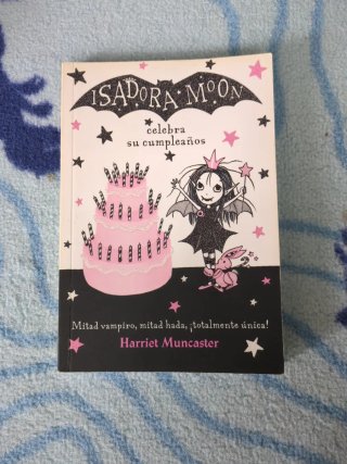 Isadora Moon celebra su cumpleaños / Isadora Mo...