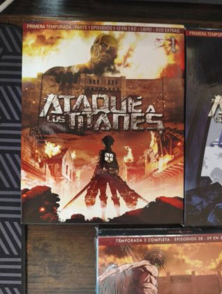 Ataque a los Titanes Blu-ray Completo Temp. 1 a 4