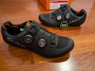 NUEVAS Zapatillas DMT25 KR0 EVO talla 43