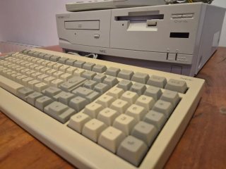 NEC PC-9821 Cx2 con accesorios