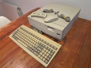 NEC PC-9821 Cx2 con accesorios