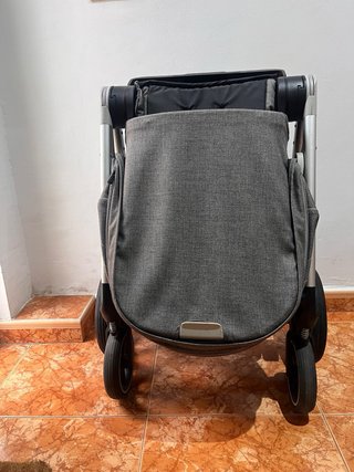 Sillita de paseo Cybex gris