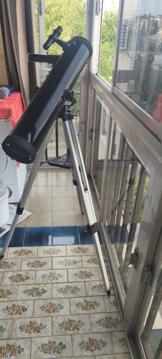 Telescopio negro