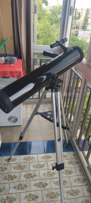 Telescopio negro