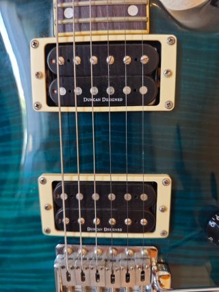 Harley Benton CST-24 Deluxe Guitarra Eléctrica