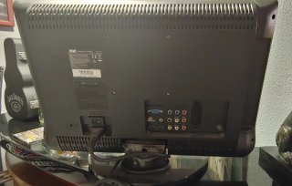 TV AOC Negra