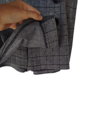 Falda pantalón cuadros y botones