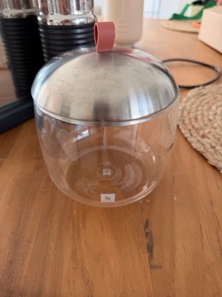 Nespresso CitiZ Platinum + Milk +Capsule Dispenser