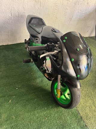 Mini Pocket Bike Negra y Verde