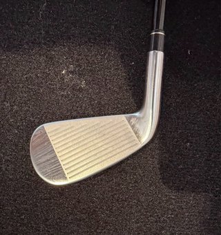 Hierro 3 Stealth Taylormade Varilla Ventus 7S