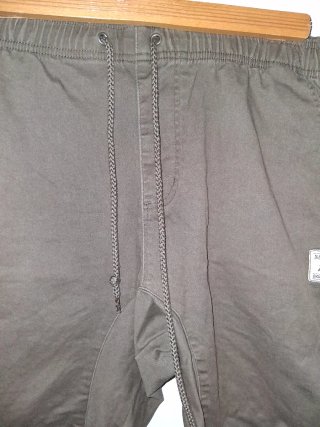 Completo T-shirt e pantaloncini marrone