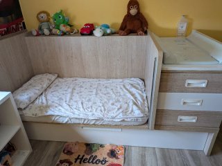 Cuna convertible madera y blanca