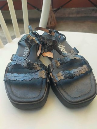 Sandalias Wonders Negras