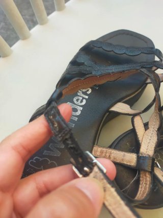 Sandalias Wonders Negras