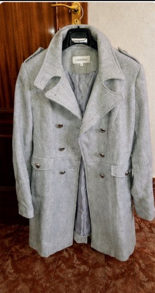 Abrigo Calvin Klein Talla L Gris