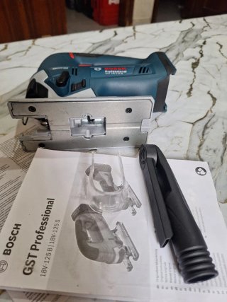 Sierra de calar Bosch GST 18V-125 B