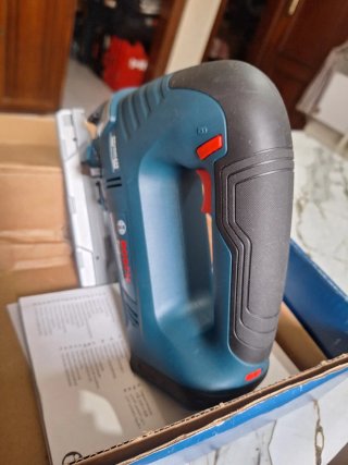Sierra de calar Bosch GST 18V-125 B
