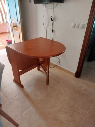 Mesa de comedor plegable de madera