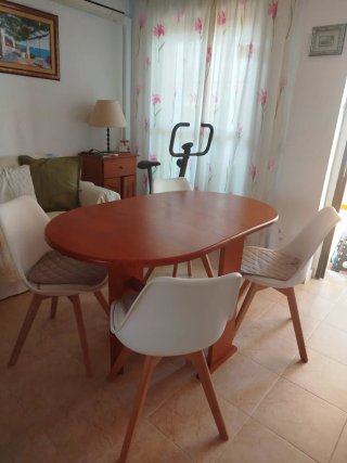 Mesa de comedor plegable de madera