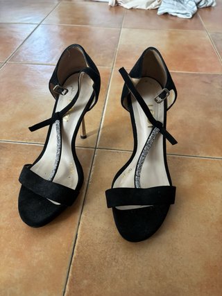 Zapatos Lodi negros y plateados