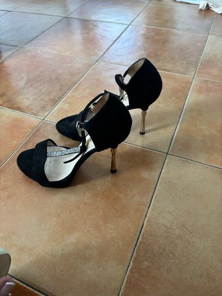 Zapatos Lodi negros y plateados