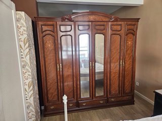Armario vintage de madera