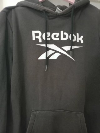 Sudadera Reebok negra