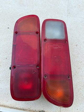 Pareja Pilotos Traseros Nissan Terrano